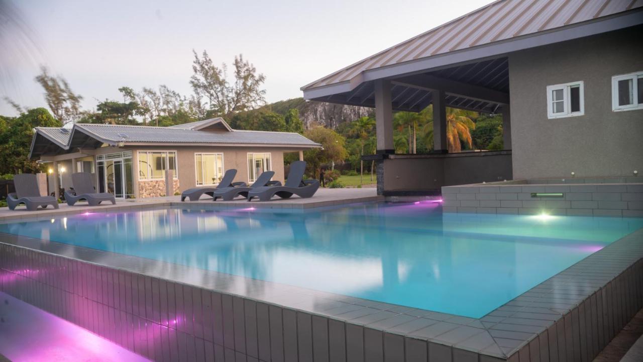 Soak'D Pineapple Villa Berrydale Ngoại thất bức ảnh